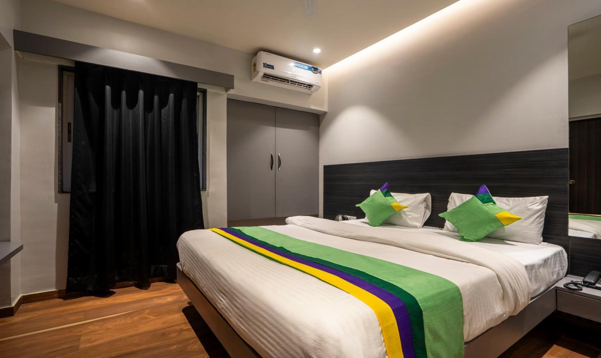 Treebo Prasha Hotel Nashik Exterior photo